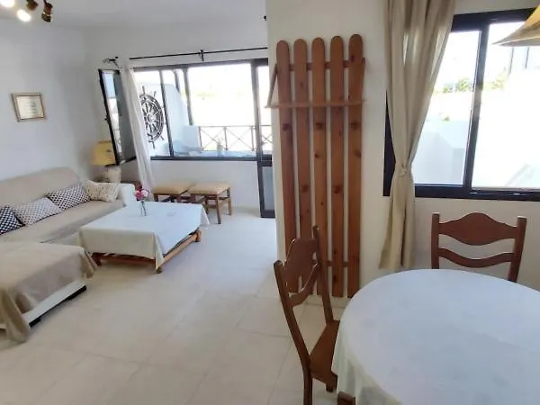 Casa Mamen Spacious With Sea Views דירה *